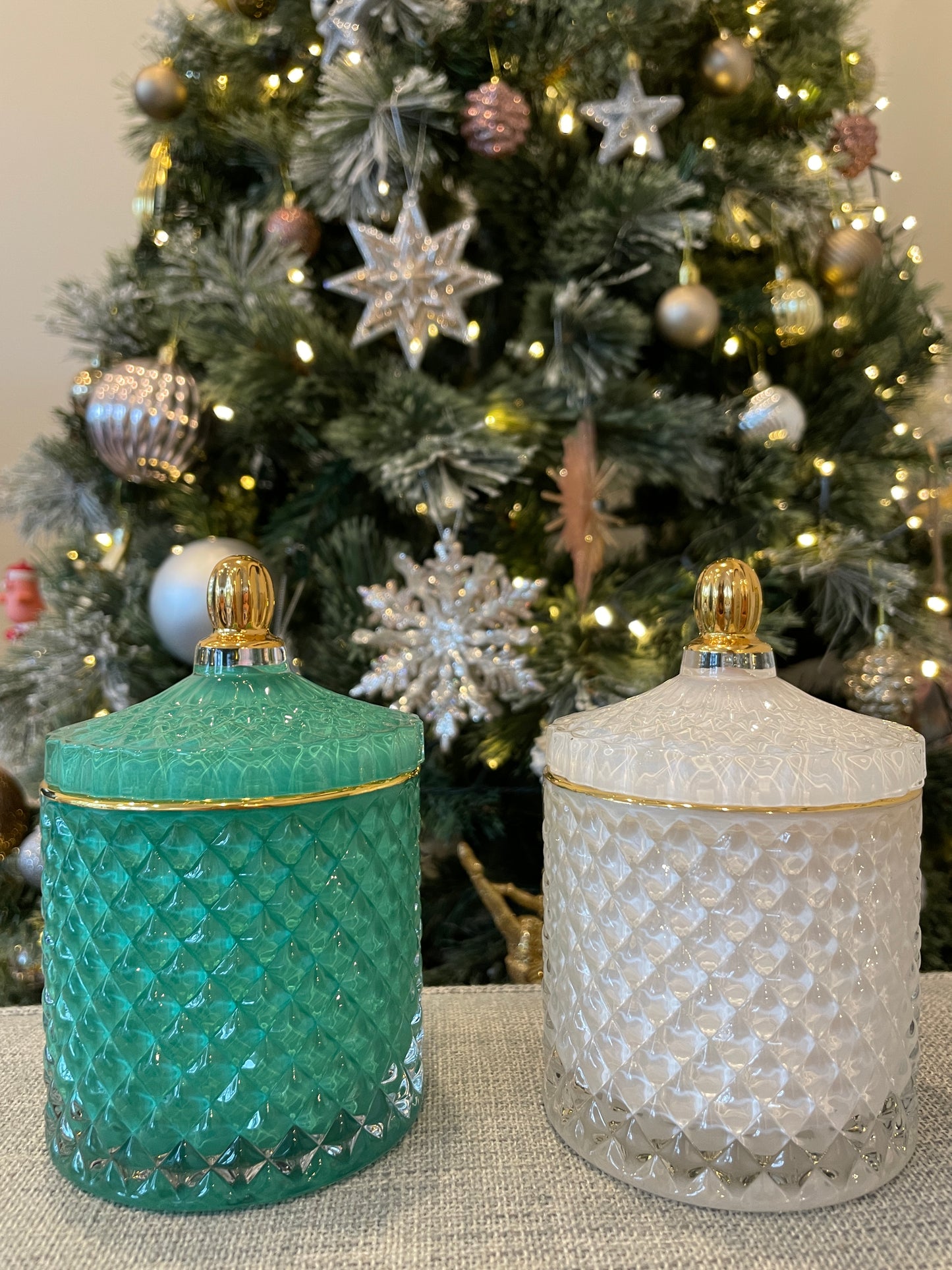 Christmas Candle- Mistletoe